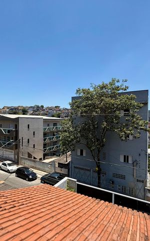 Casa à venda com 283m², 4 quartos e 4 vagasVista 