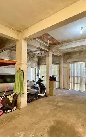 Casa à venda com 283m², 4 quartos e 4 vagasGaragem 