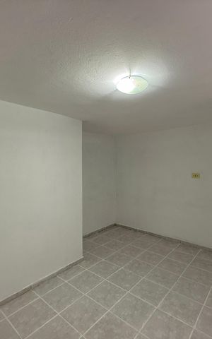 Casa à venda com 283m², 4 quartos e 4 vagasCasa 2