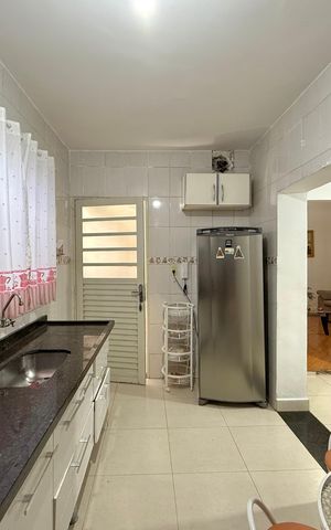 Casa à venda com 283m², 4 quartos e 4 vagasCozinha 