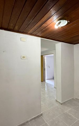 Casa à venda com 283m², 4 quartos e 4 vagasCasa 2