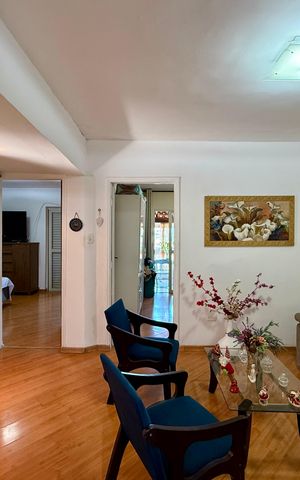 Casa à venda com 283m², 4 quartos e 4 vagasSala