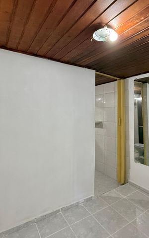 Casa à venda com 283m², 4 quartos e 4 vagasCasa 2