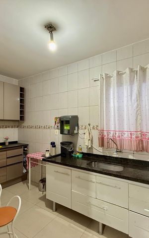 Casa à venda com 283m², 4 quartos e 4 vagasCozinha 