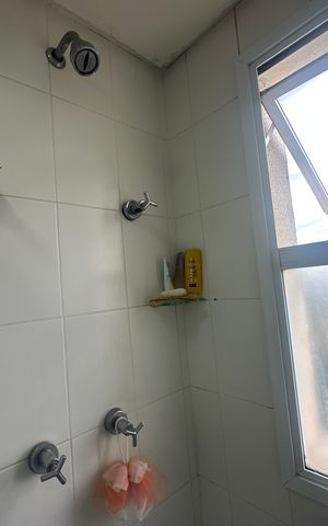 Apartamento à venda com 79m², 2 quartos e 1 vaga Apartamento à venda com 79m², 2 quartos e 1 vagaBanheiro da Suíte