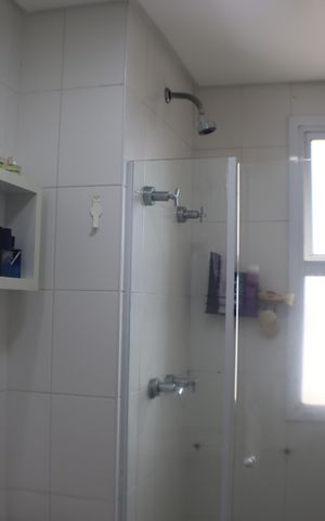 Apartamento à venda com 79m², 2 quartos e 1 vaga Apartamento à venda com 79m², 2 quartos e 1 vagaBanheiro