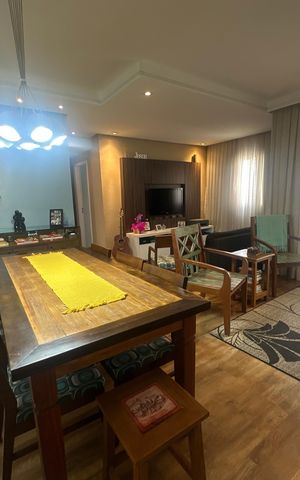 Apartamento à venda com 79m², 2 quartos e 1 vaga Apartamento à venda com 79m², 2 quartos e 1 vagaSala