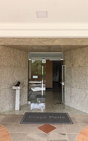 Apartamento à venda com 138m², 3 quartos e 2 vagasEntrada do Prédio