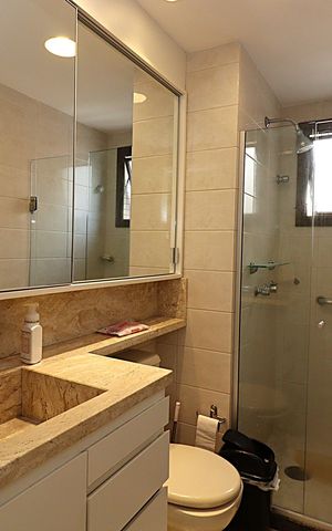 Apartamento à venda com 138m², 3 quartos e 2 vagasBanheiro Social