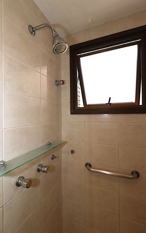Apartamento à venda com 138m², 3 quartos e 2 vagasBanheiro Social