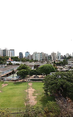 Apartamento à venda com 138m², 3 quartos e 2 vagasVista do Quarto 2