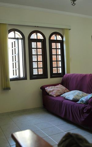 Casa à venda com 241m², 4 quartos e 4 vagasSala (estar) 