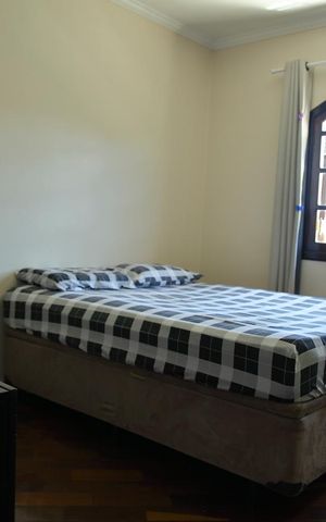 Casa à venda com 241m², 4 quartos e 4 vagasQuarto 3 