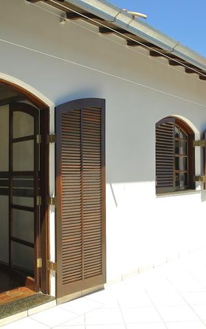 Casa à venda com 241m², 4 quartos e 4 vagasVaranda Quarto 2 e 3 
