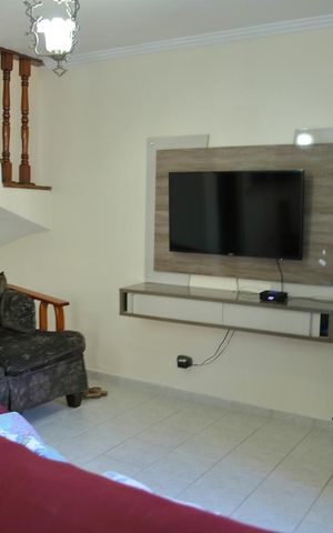 Casa à venda com 241m², 4 quartos e 4 vagasSala (estar) 
