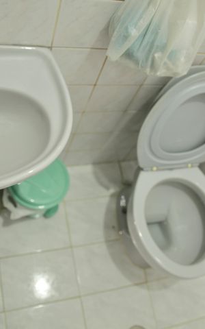 Casa à venda com 241m², 4 quartos e 4 vagasBanheiro de Serviço 