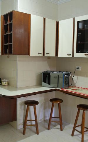 Casa à venda com 241m², 4 quartos e 4 vagasCozinha 
