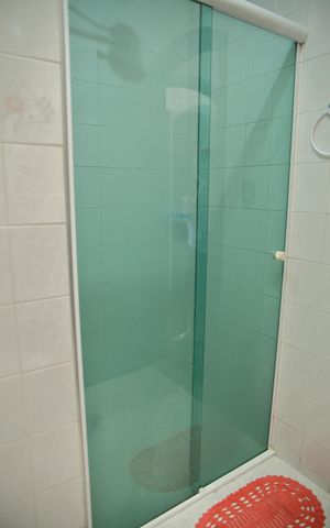 Casa à venda com 241m², 4 quartos e 4 vagasBanheiro Social 