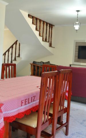 Casa à venda com 241m², 4 quartos e 4 vagasSala ( Jantar) 