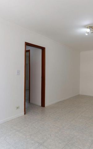 Apartamento à venda com 70m², 2 quartos e 1 vaga Apartamento à venda com 70m², 2 quartos e 1 vagaSala