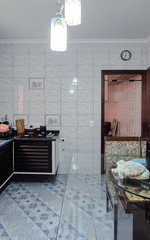 Casa à venda com 150m², 3 quartos e 2 vagasCozinha