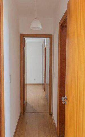 Apartamento à venda com 150m², 3 quartos e 3 vagas Apartamento à venda com 150m², 3 quartos e 3 vagasCorredor