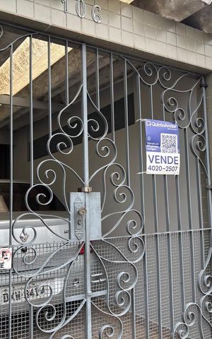 Casa à venda com 158m², 2 quartos e 1 vaga Casa à venda com 158m², 2 quartos e 1 vagaFachada