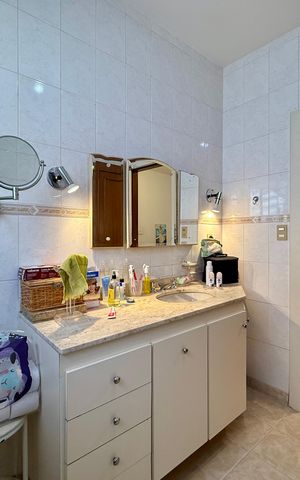 Casa para alugar com 188m², 3 quartos e 2 vagas Casa para alugar com 188m², 3 quartos e 2 vagasBanheiro Social