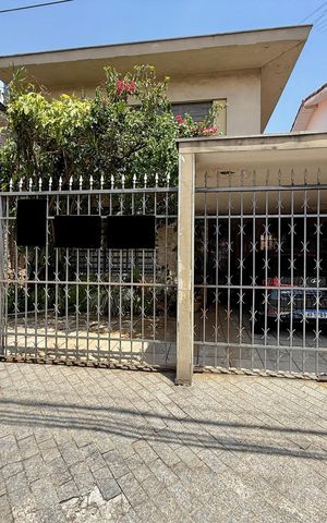 Casa para alugar com 188m², 3 quartos e 2 vagas Casa para alugar com 188m², 3 quartos e 2 vagasFachada