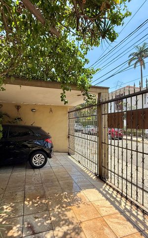 Casa para alugar com 188m², 3 quartos e 2 vagas Casa para alugar com 188m², 3 quartos e 2 vagasGaragem
