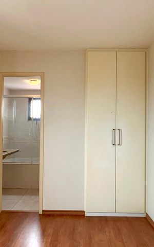 Apartamento à venda com 92m², 2 quartos e 3 vagas Apartamento à venda com 92m², 2 quartos e 3 vagasSuite