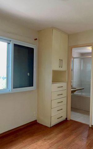 Apartamento à venda com 92m², 2 quartos e 3 vagas Apartamento à venda com 92m², 2 quartos e 3 vagasSuite