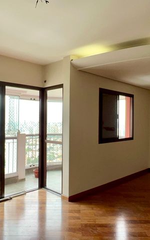 Apartamento à venda com 92m², 2 quartos e 3 vagas Apartamento à venda com 92m², 2 quartos e 3 vagasSala