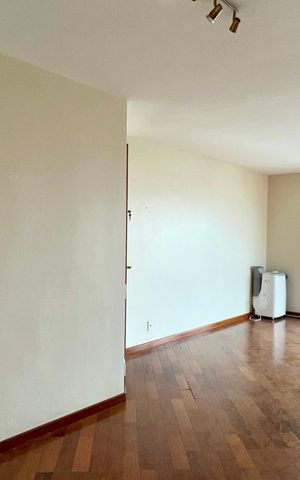 Apartamento à venda com 92m², 2 quartos e 3 vagas Apartamento à venda com 92m², 2 quartos e 3 vagasSala