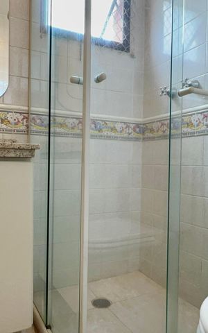 Apartamento à venda com 92m², 2 quartos e 3 vagas Apartamento à venda com 92m², 2 quartos e 3 vagasBanheiro