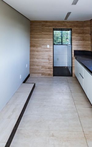 Apartamento à venda com 260m², 4 quartos e 2 vagasCozinha 