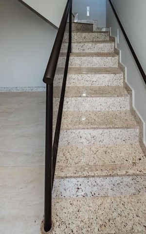Apartamento à venda com 260m², 4 quartos e 2 vagasEscada
