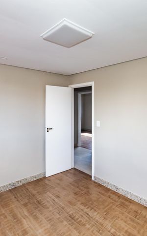 Apartamento à venda com 260m², 4 quartos e 2 vagasQuarto 4