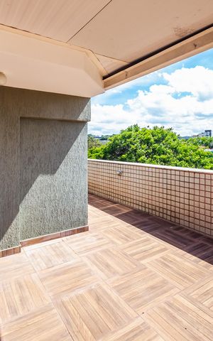 Apartamento à venda com 260m², 4 quartos e 2 vagasCobertura
