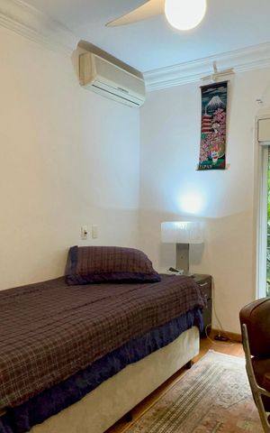 Apartamento à venda com 133m², 3 quartos e 3 vagas Apartamento à venda com 133m², 3 quartos e 3 vagasQuarto 1