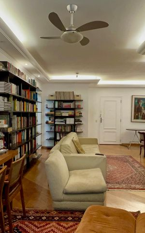 Apartamento à venda com 133m², 3 quartos e 3 vagas Apartamento à venda com 133m², 3 quartos e 3 vagasSala