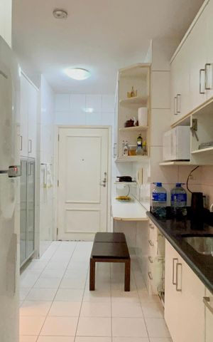 Apartamento à venda com 133m², 3 quartos e 3 vagas Apartamento à venda com 133m², 3 quartos e 3 vagasCozinha