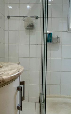 Apartamento à venda com 133m², 3 quartos e 3 vagas Apartamento à venda com 133m², 3 quartos e 3 vagasBanheiro