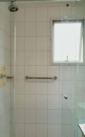 Apartamento à venda com 133m², 3 quartos e 3 vagas Apartamento à venda com 133m², 3 quartos e 3 vagasBanheiro da Suíte