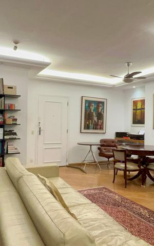 Apartamento à venda com 133m², 3 quartos e 3 vagas Apartamento à venda com 133m², 3 quartos e 3 vagasSala