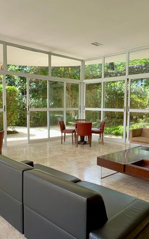 Apartamento à venda com 133m², 3 quartos e 3 vagas Apartamento à venda com 133m², 3 quartos e 3 vagasSalão de Festas