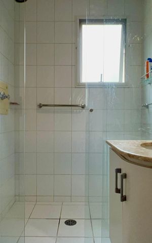 Apartamento à venda com 133m², 3 quartos e 3 vagas Apartamento à venda com 133m², 3 quartos e 3 vagasBanheiro da Suíte