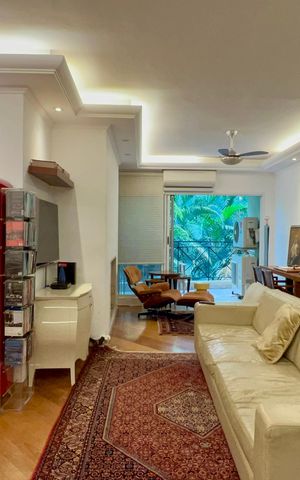 Apartamento à venda com 133m², 3 quartos e 3 vagas Apartamento à venda com 133m², 3 quartos e 3 vagasSala