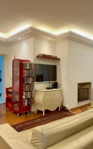 Apartamento à venda com 133m², 3 quartos e 3 vagas Apartamento à venda com 133m², 3 quartos e 3 vagasSala