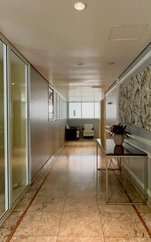Apartamento à venda com 133m², 3 quartos e 3 vagas Apartamento à venda com 133m², 3 quartos e 3 vagasHall de entrada
